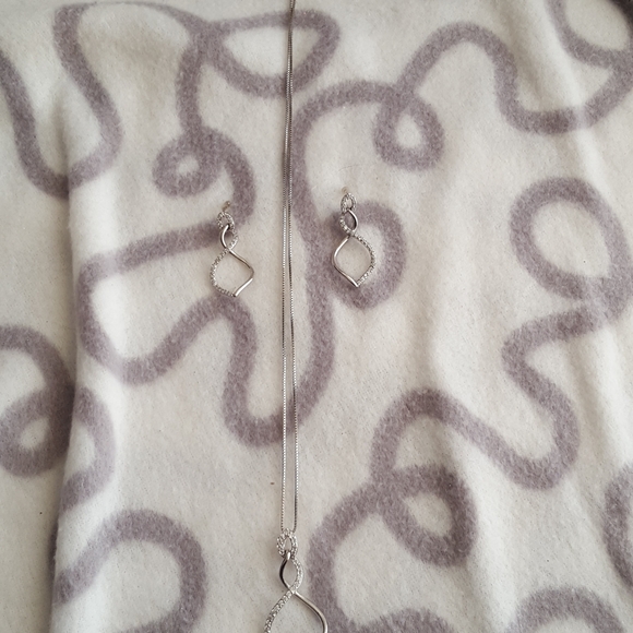 Sterling silver diamond necklace and earring set - Picture 7 of 8